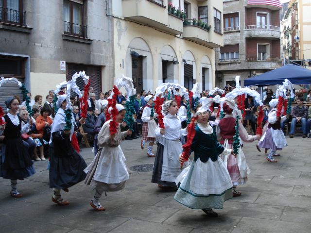 Grupo de Danza Berriztasuna de Portugalete (Actuación grupo infantil)
