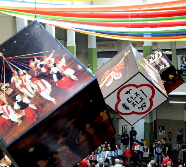 2011.