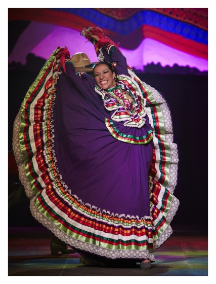 BALLET DE LA UNIVERSIDAD DE COLIMA - MEXICO.