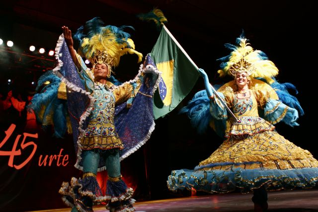 33 jaialdia BALLET DE LA AMAZONIA - BRASIL (2007).