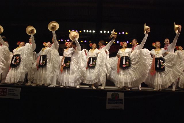 33 jaialdia BALLET DE LA UNIVERSIDAD DE COLIMA - MEXICO (2007).