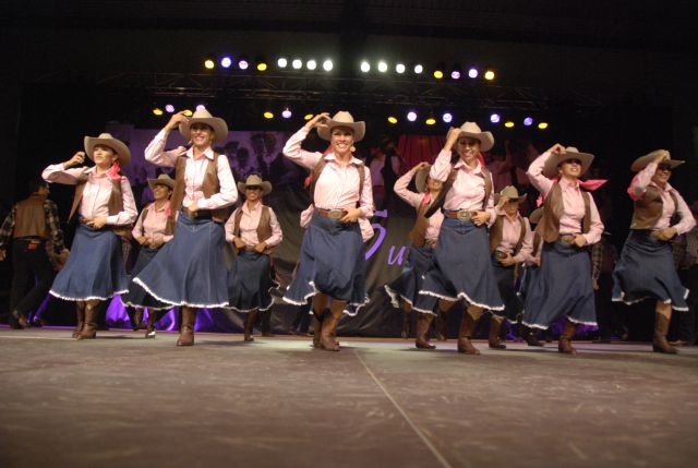 33 jaialdia BALLET DE LA UNIVERSIDAD DE COLIMA - MEXICO (2007).