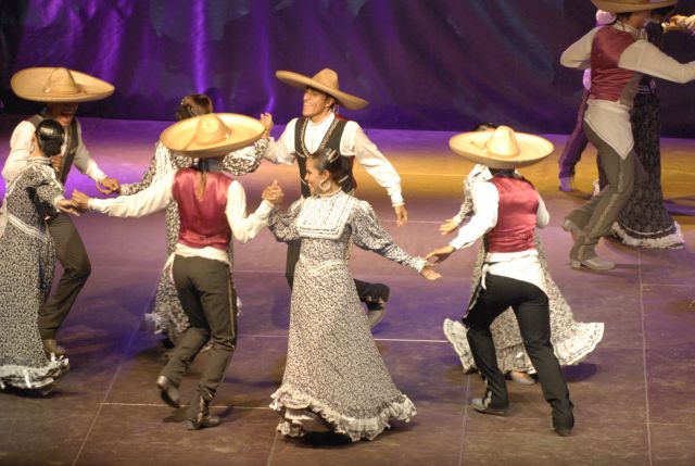 33 jaialdia BALLET DE LA UNIVERSIDAD DE COLIMA - MEXICO (2007).