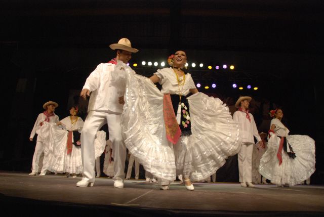 33 jaialdia BALLET DE LA UNIVERSIDAD DE COLIMA - MEXICO (2007).