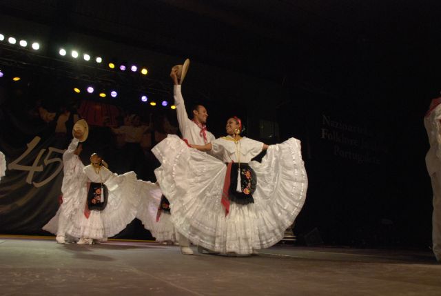 33 jaialdia BALLET DE LA UNIVERSIDAD DE COLIMA - MEXICO (2007).