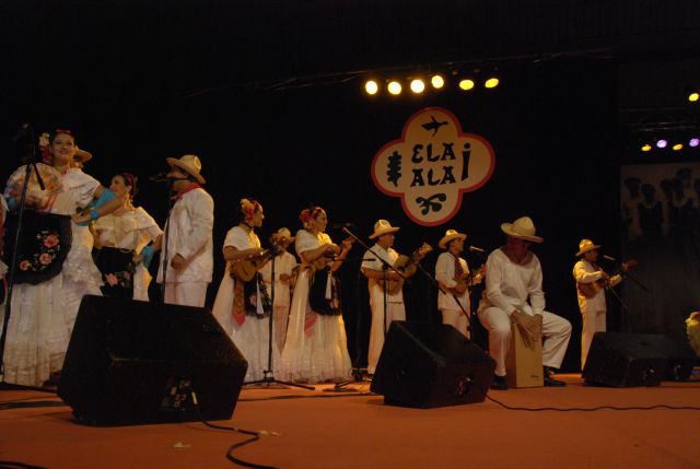 33 jaialdia BALLET DE LA UNIVERSIDAD DE COLIMA - MEXICO (2007).