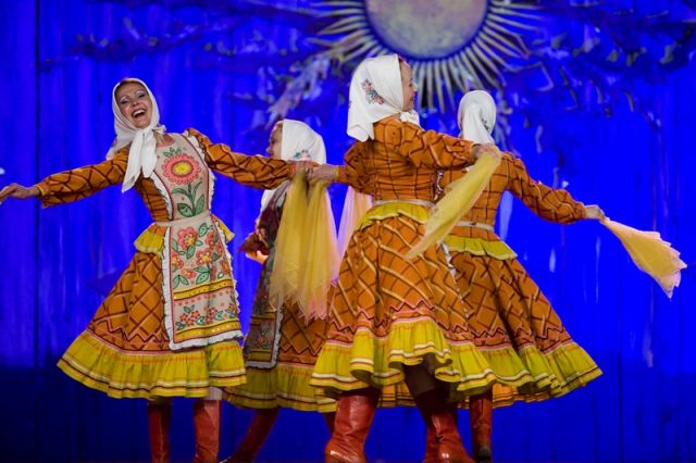 COMPAIA ESTATAL DE CANTO Y DANZA DE MARI EL - RUSIA 2009.