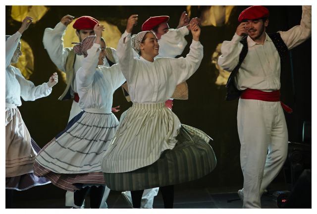 40 jaialdia ELAI ALAI DANTZA ETA MUSIKA TALDEA  - EUSKADI.