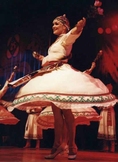 25 jaialdia COMPAIA DE CANTO Y DANZA DE CHUVASHIA (1999).