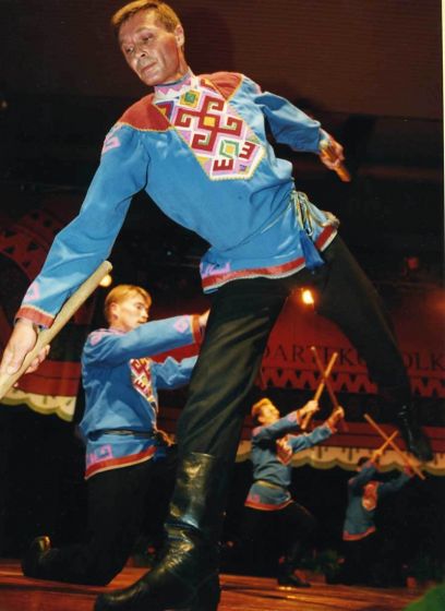 25 jaialdia COMPAIA DE CANTO Y DANZA DE CHUVASHIA (1999).