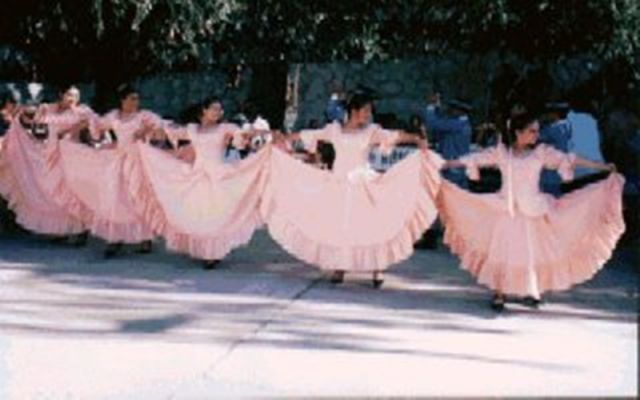 27 jaialdia GRAN BALLET ARGENTINO - ARGENTINA (2001).