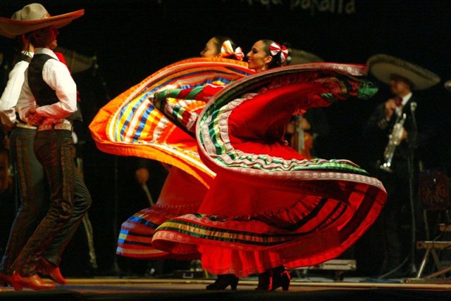 29 jaialdia BALLET  FOLKLORICO DE GUADALAJARA - MEXICO (2003).