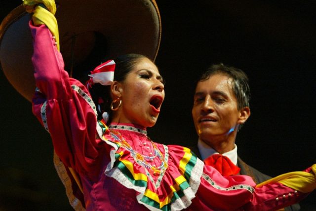 29 jaialdia BALLET  FOLKLORICO DE GUADALAJARA - MEXICO (2003).