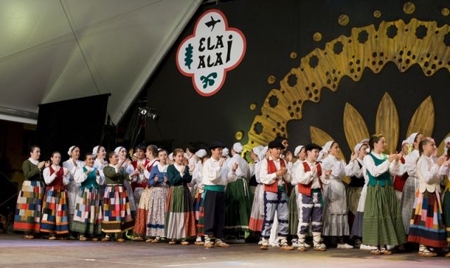 34 jaialdia ELAI ALAI EUSKAL DANTZA TALDEA - EUSKADI (2008).