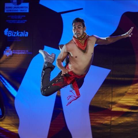 BALLET FOLKLORICO DE LA UNIVERSIDAD DE COLIMA