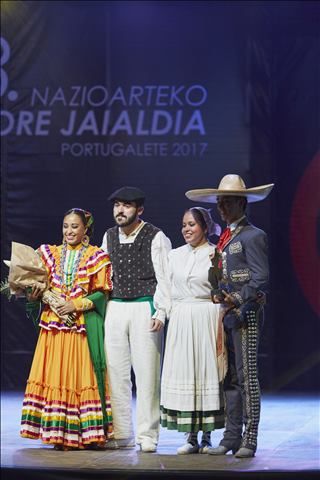 BALLET FOLKLORICO DE LA UNIVERSIDAD DE COLIMA