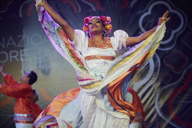 BALLET FOLKLORICO DE NICARAGUA DEL MAESTRO FRANCISCO GONZALEZ