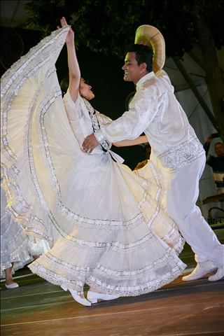 BALLET FOLKLORICO DE NICARAGUA DEL MAESTRO FRANCISCO GONZALEZ