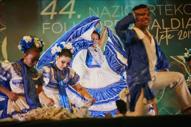 BALLET FOLKLORICO DE NICARAGUA DEL MAESTRO FRANCISCO GONZALEZ