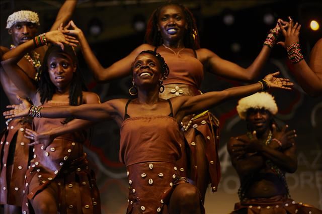 AFRICAN TUMBAS - KENIA