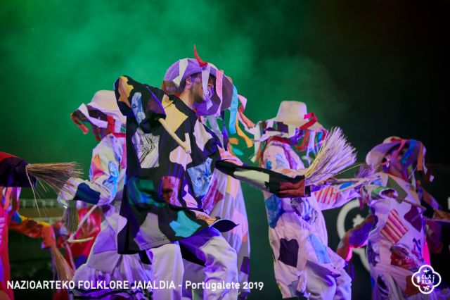 COMPAIA FOLKLORICA CAMAGUA