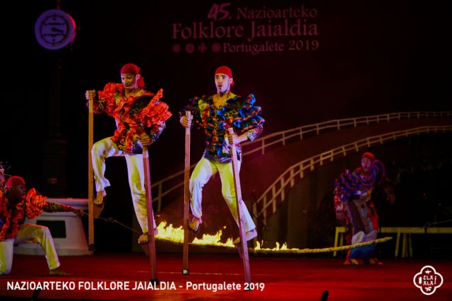 COMPAIA FOLKLORICA CAMAGUA