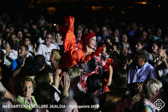 COMPAIA FOLKLORICA CAMAGUA